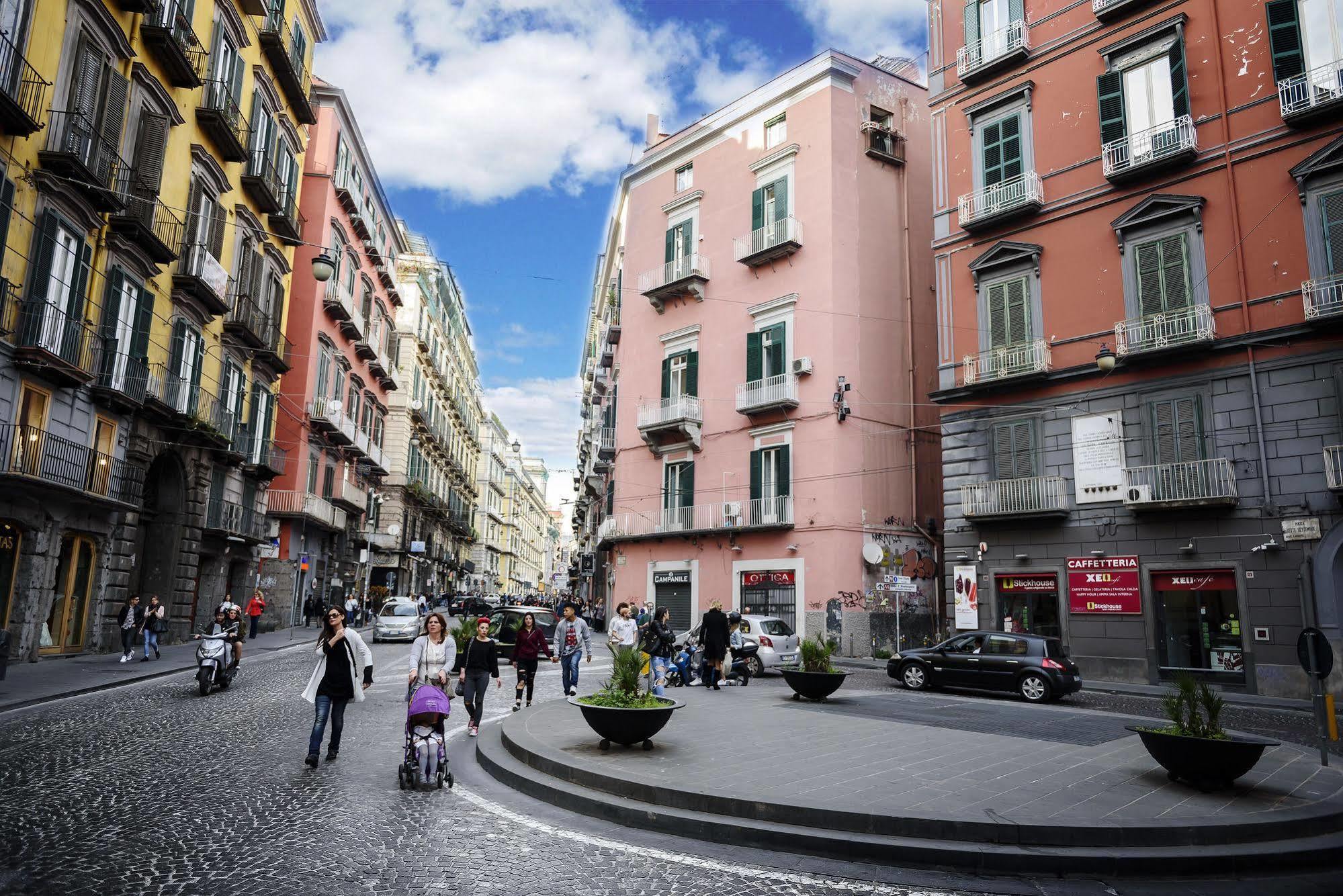 Готель Le 4 Stagioni Napoli Centro Екстер'єр фото