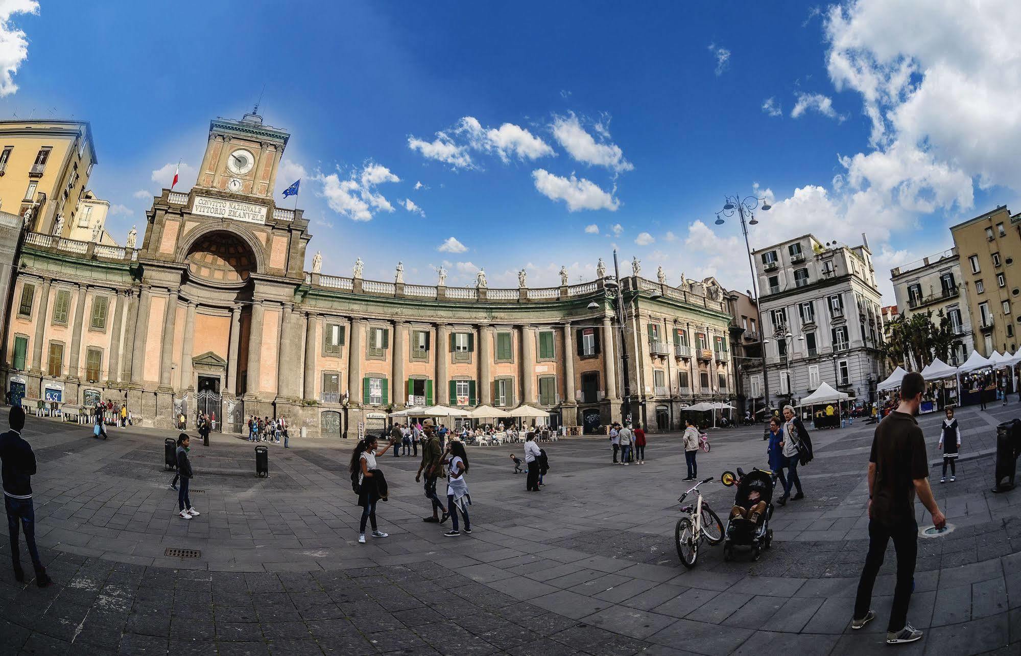 Готель Le 4 Stagioni Napoli Centro Екстер'єр фото